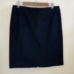 J. CREW THE PENCIL SKIRT KNEE LENGTH SIZE 10 Black
